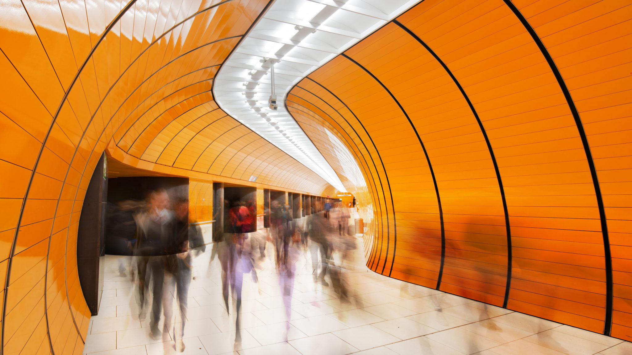 TA_subway_station_commuters